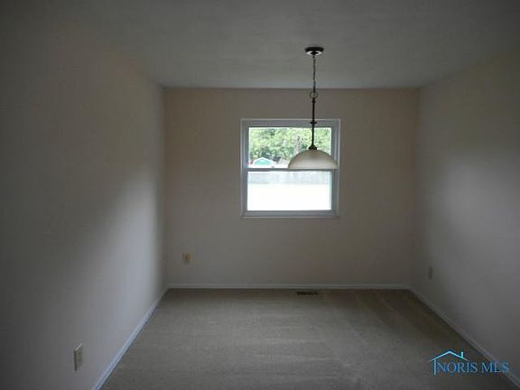 3rd image of 3951 Dalling Dr