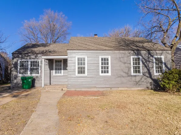 5326 E Pine St, Wichita, KS 67208