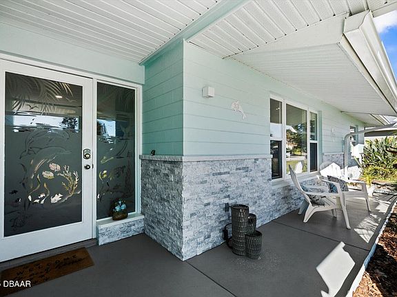 5th image of 33 Sunny Beach Dr
