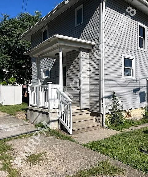 1114 Colerick St — Photo 4