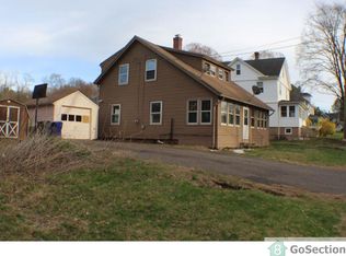 7 Maple Ave, Broad Brook, CT 06016