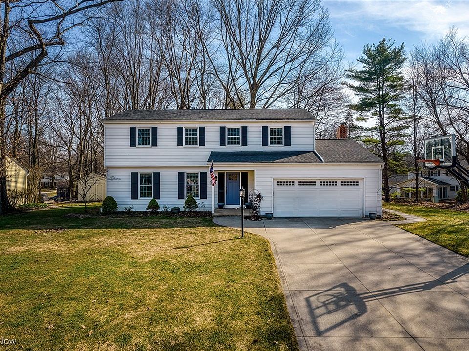 1st image of 2704 Foxwood Dr