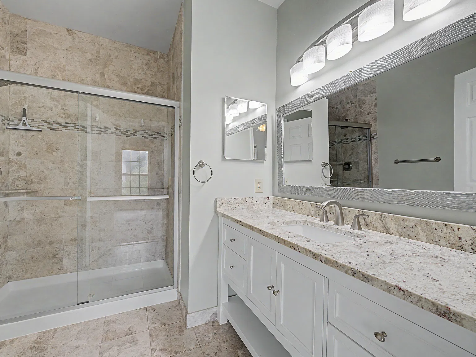 2 bed, 1501 sqft, $2,700 — Photo 4