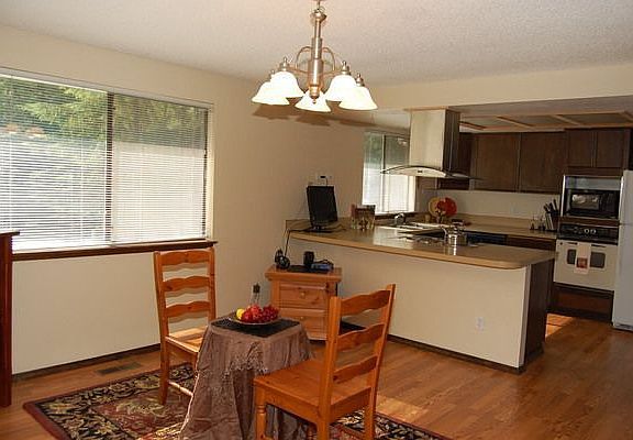 3rd image of 6964 Richards Ave SE