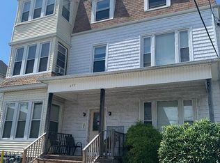 697 2nd St, Fall River, MA 02721