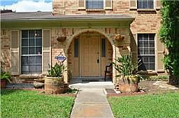 4902 Brooklawn Dr