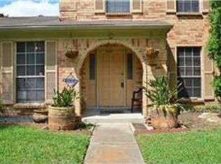 4902 Brooklawn Dr, Houston, TX 77066