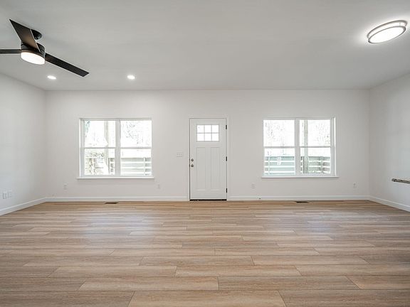 3rd image of 1000 Belmeade Ave