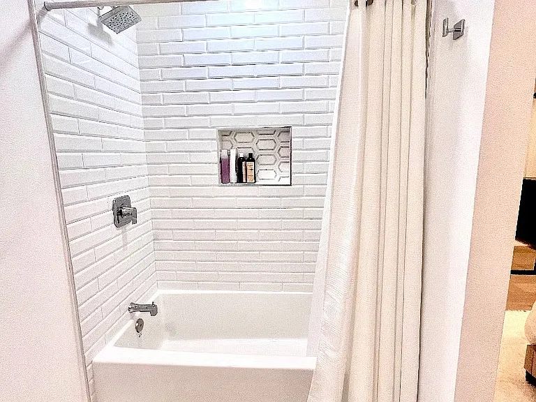 8151 Silkwood Cir — Photo 3