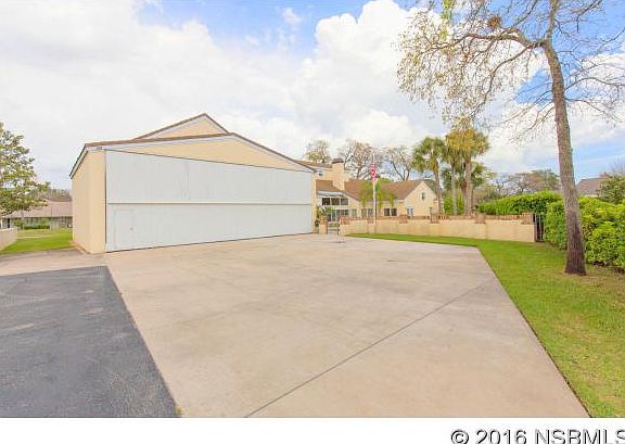 3rd image of 1808 Chandelle Ct