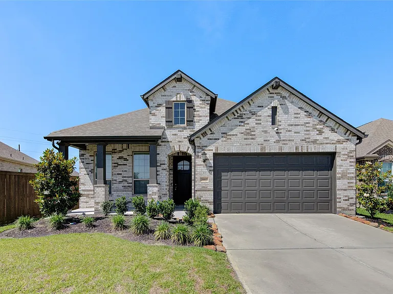 20807 Shawbrook Dr — Photo 2