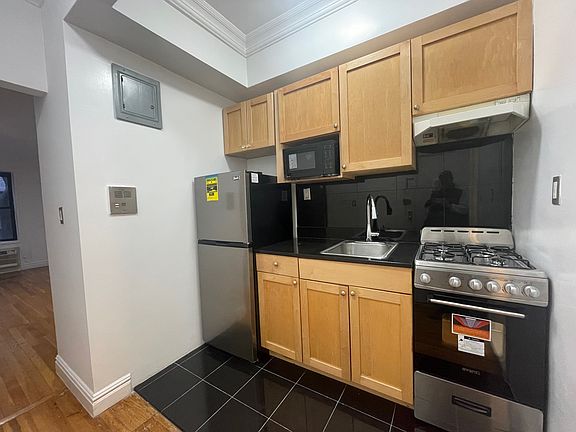 2nd image of 412 E 64th St APT 2C