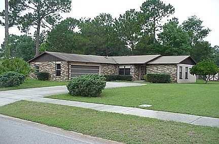 1244 Thomas Dr Photo 1
