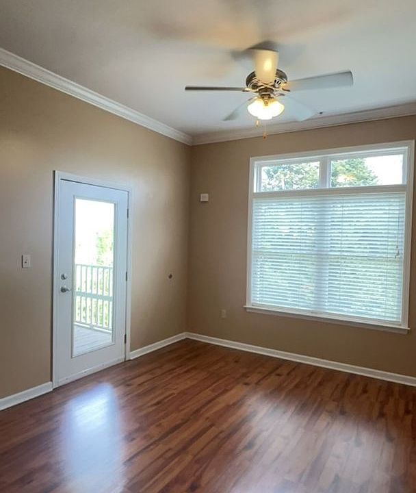 1st image of 1517 Laurel Ave APT 303
