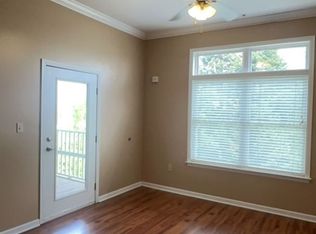 1517 Laurel Ave APT 303, Knoxville, TN 37916