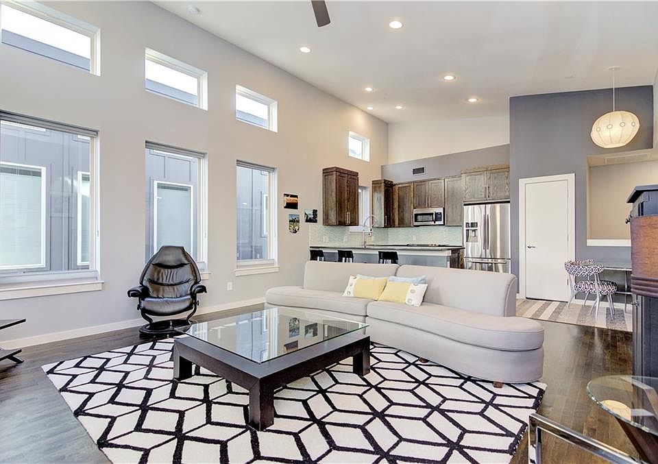 1st image of 1828 Euclid Ave #8