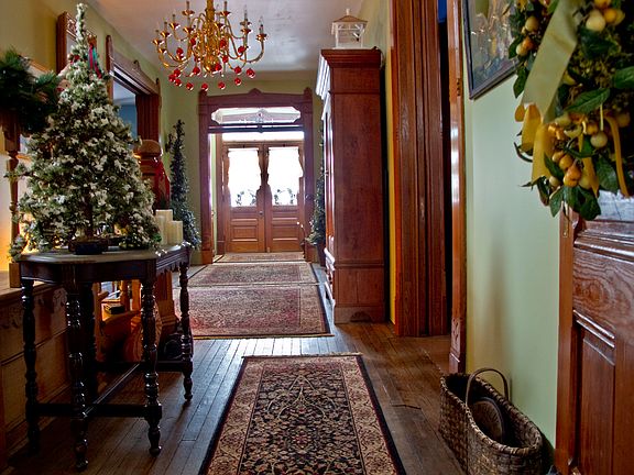 Main Floor Entry Hall 2014