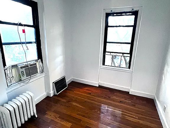 5th image of 2138 35th St #5A