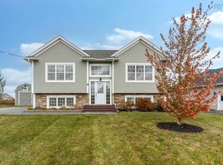 39 Ridge Ave, Stewiacke, NS B0N 2J0