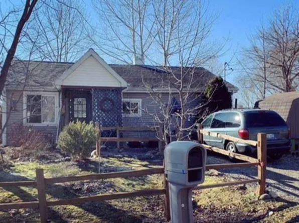 2034 James Ave, Owosso, MI 48867