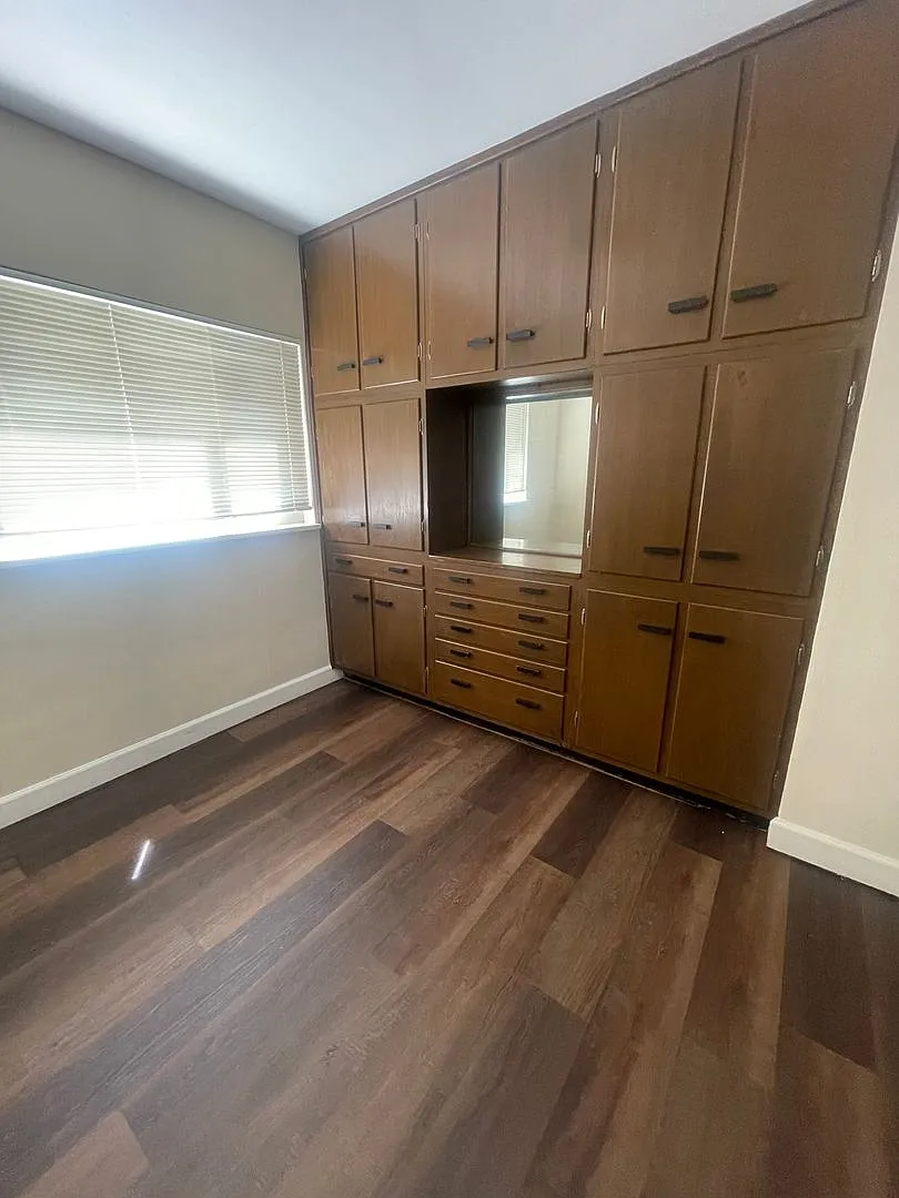 Patterson 2366 — Photo 3