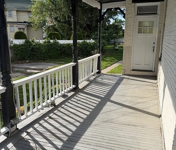 6 S Cedar Ln #1 — Photo 2