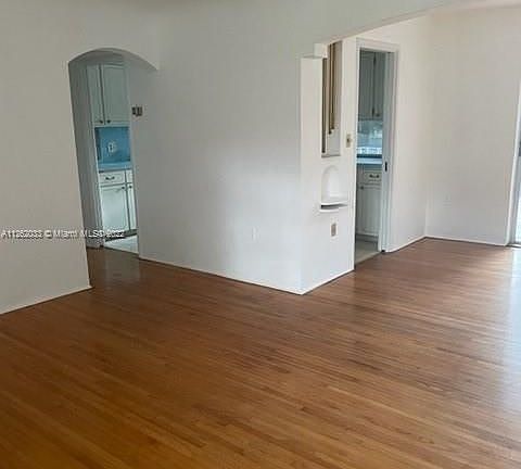 5th image of 3910 Monserrate St #0
