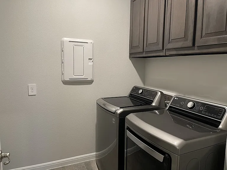 609 Viva Max Dr — Photo 12