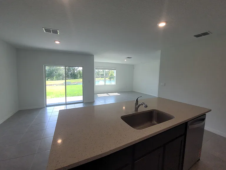 2919 Gardiner Ln — Photo 6