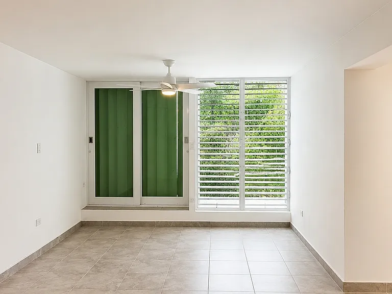 155 Valle Taft #202 — Photo 5