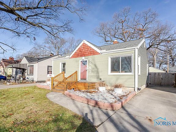 2nd image of 2842 Elsie Ave
