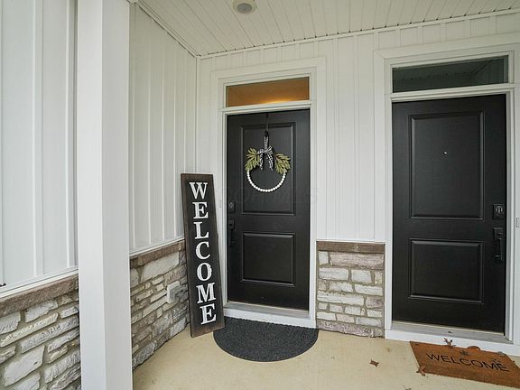 3rd image of 6041 Miranda Ln
