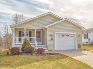 3 Patriots Dr, Westfield, MA 01085