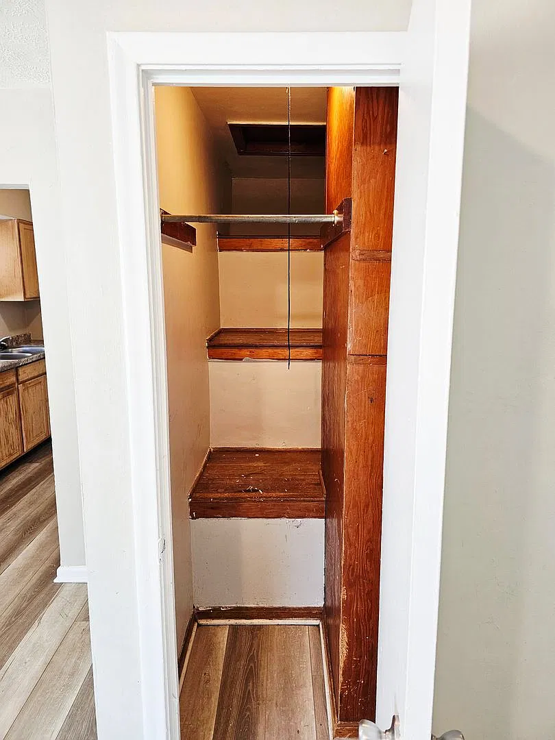 Move-In Ready 2BR/1BA Home — Photo 4
