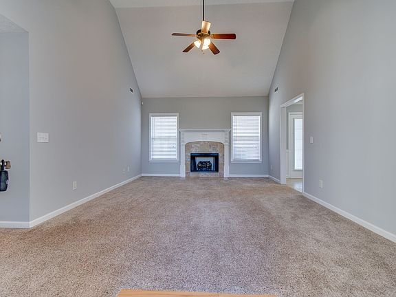 5th image of 743 Fleming Farms Dr