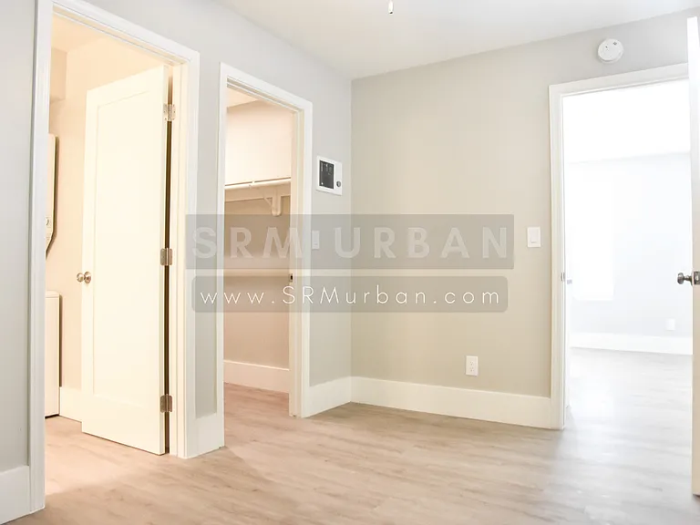 2229 2nd Ave #7 — Photo 5