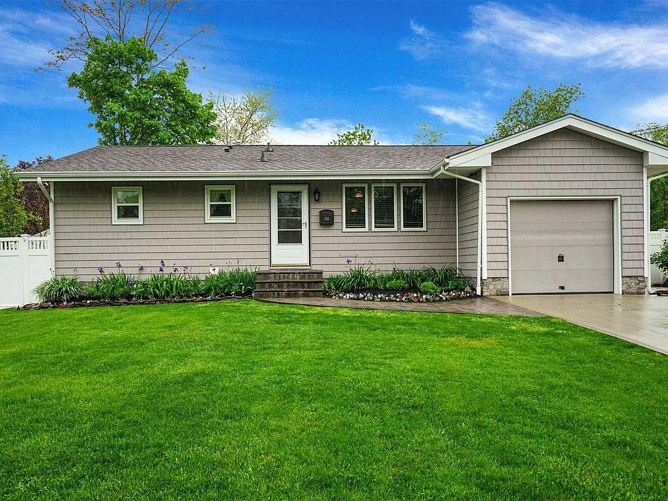 1st image of 134 Montrose Dr