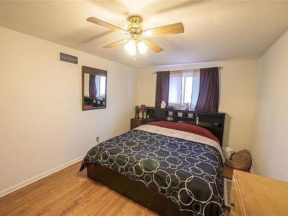 5th image of 25305 Country Club Blvd Unit 11
