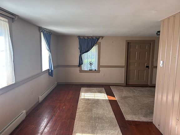 3rd image of 51 High Rock Rd N