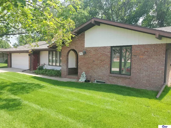 920 17th St, Henderson, NE 68371