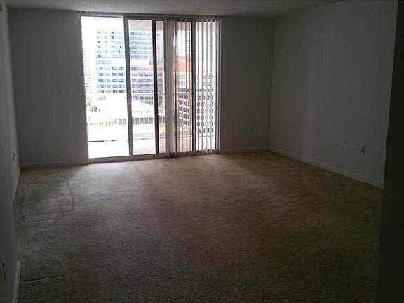 3rd image of 1200 Brickell Bay Dr APT 1917