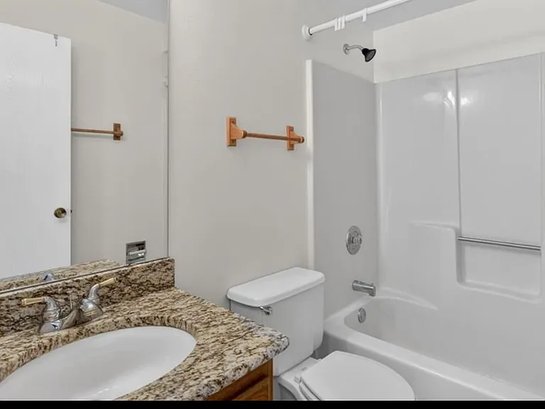 16250 Lea Oak Dr — Photo 11