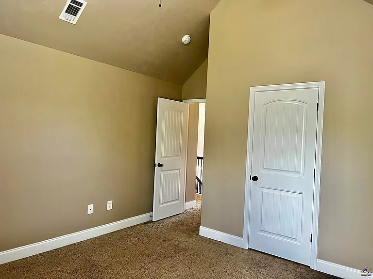 208 Black Hawke Ln — Photo 23