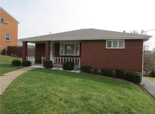 111 Valleyvue Dr, Elizabeth, PA 15037