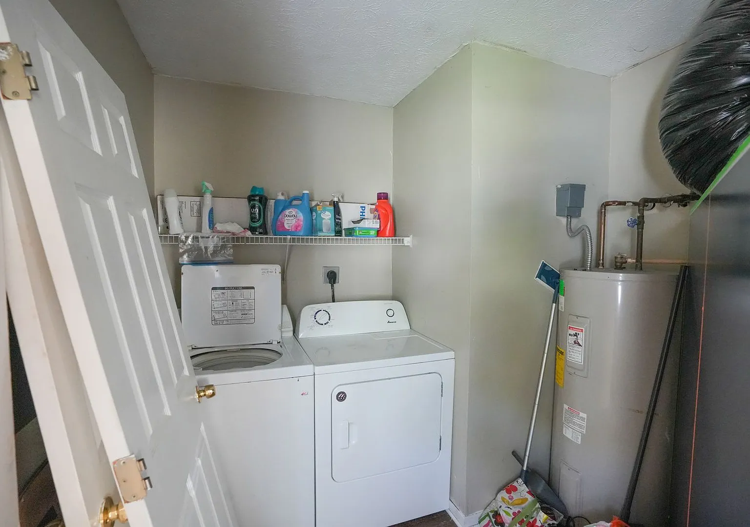 Preleasing 718 Golfview Drive! — Photo 3
