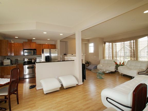 2nd image of 2447 NE Park Dr