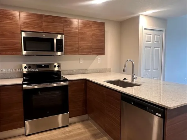 4424 S Texas #214, Fort Lauderdale, FL 33328