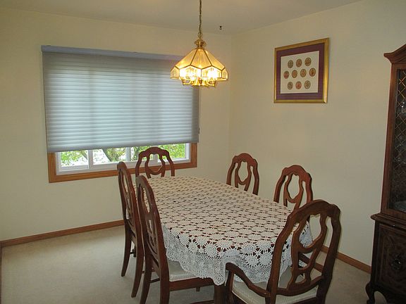 4th image of 605 Stafford Dr