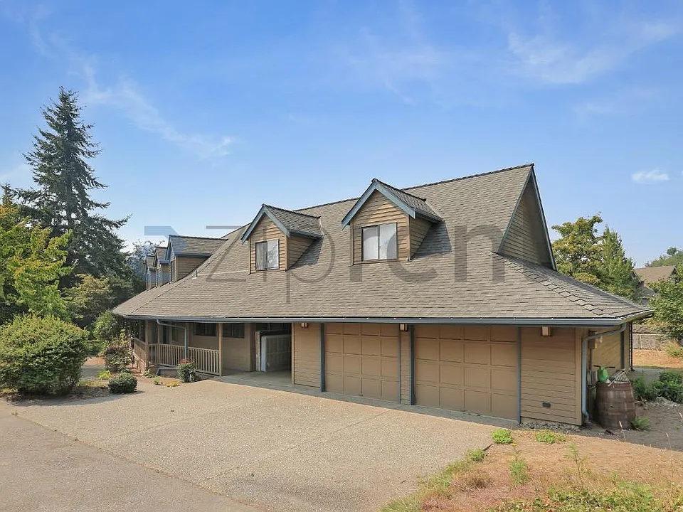 10655 Woodinville Redmond Rd NE