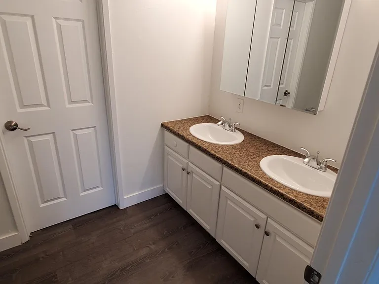 5771 La Jolla Blvd — Photo 10
